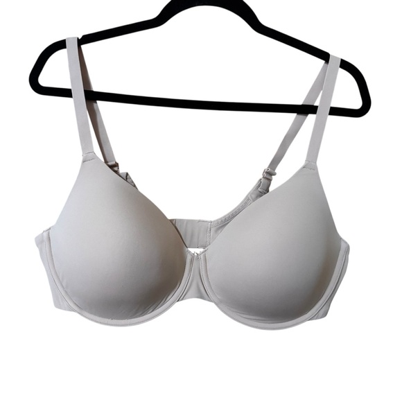 SKIMS Fits Everybody T-Shirt Demi Bra Size 40C Beige Underwire Padded - Picture 3 of 7